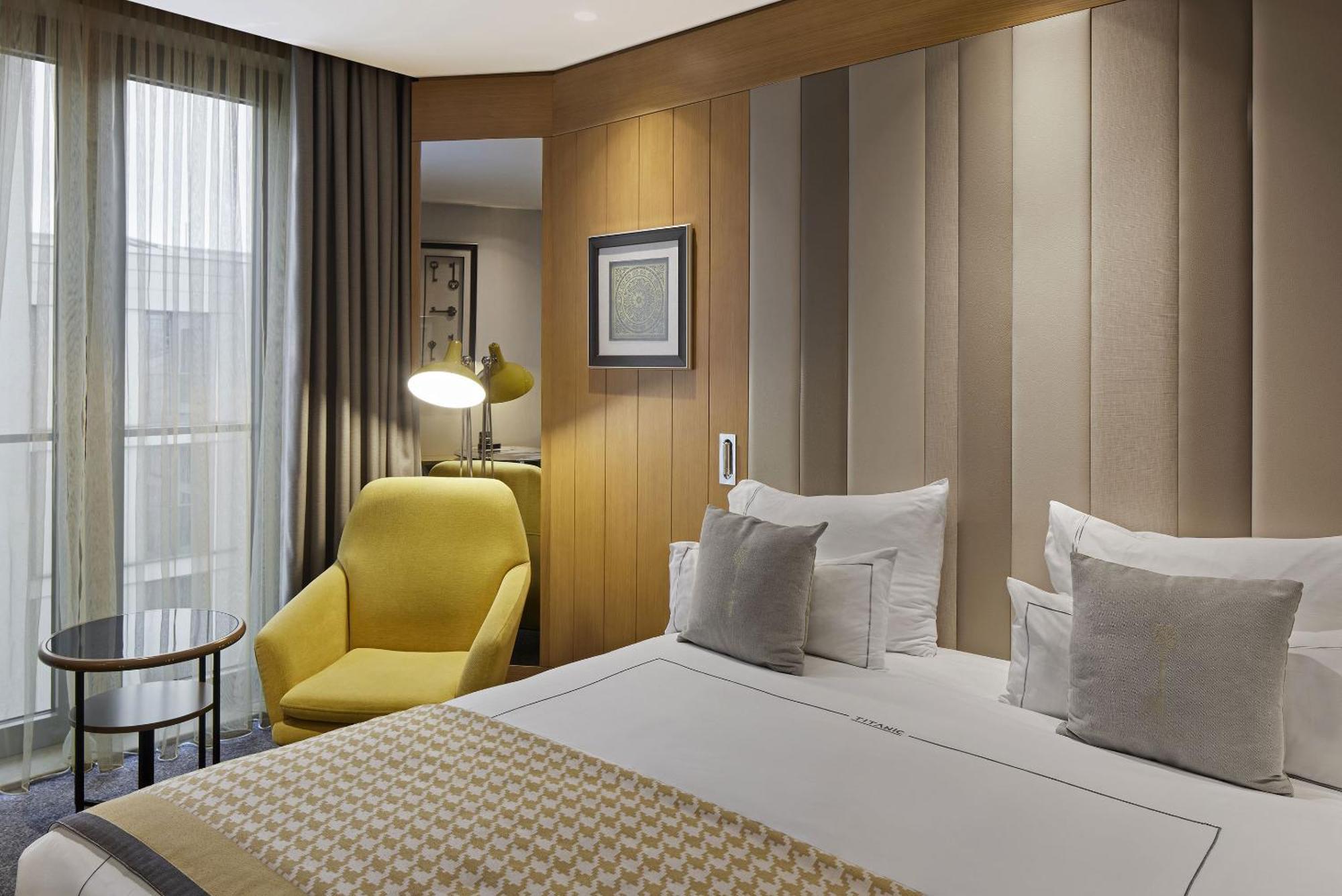 ไททานิค เชาส์ซี เบอร์ลิน Hotel ภายนอก รูปภาพ