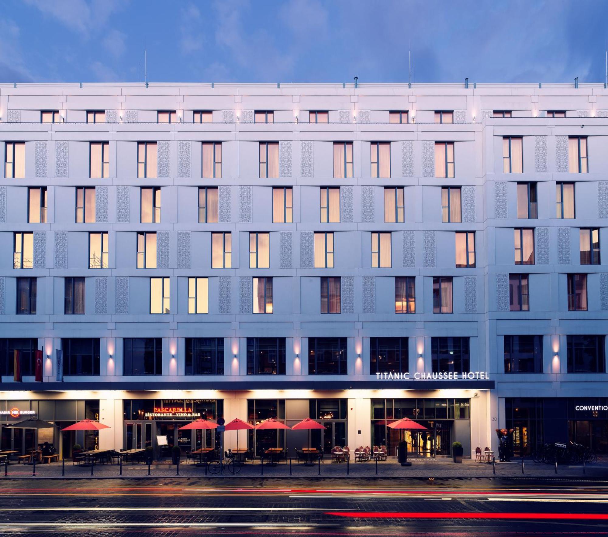 ไททานิค เชาส์ซี เบอร์ลิน Hotel ภายนอก รูปภาพ